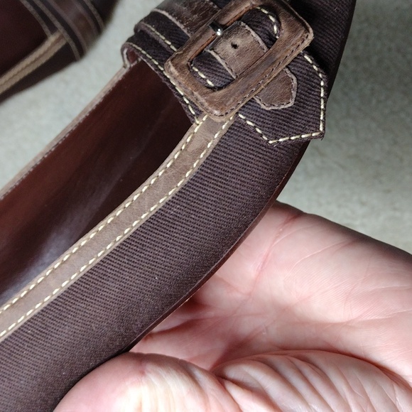 Talbots women's brown cotton flats with leather buckle and trim. NWOT. Size 7 - Picture 5 of 13